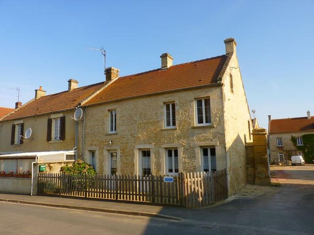 Maison Ancienne Entierement Renovee Pour 5 Personnes Beny-sur-Mer Rum bild